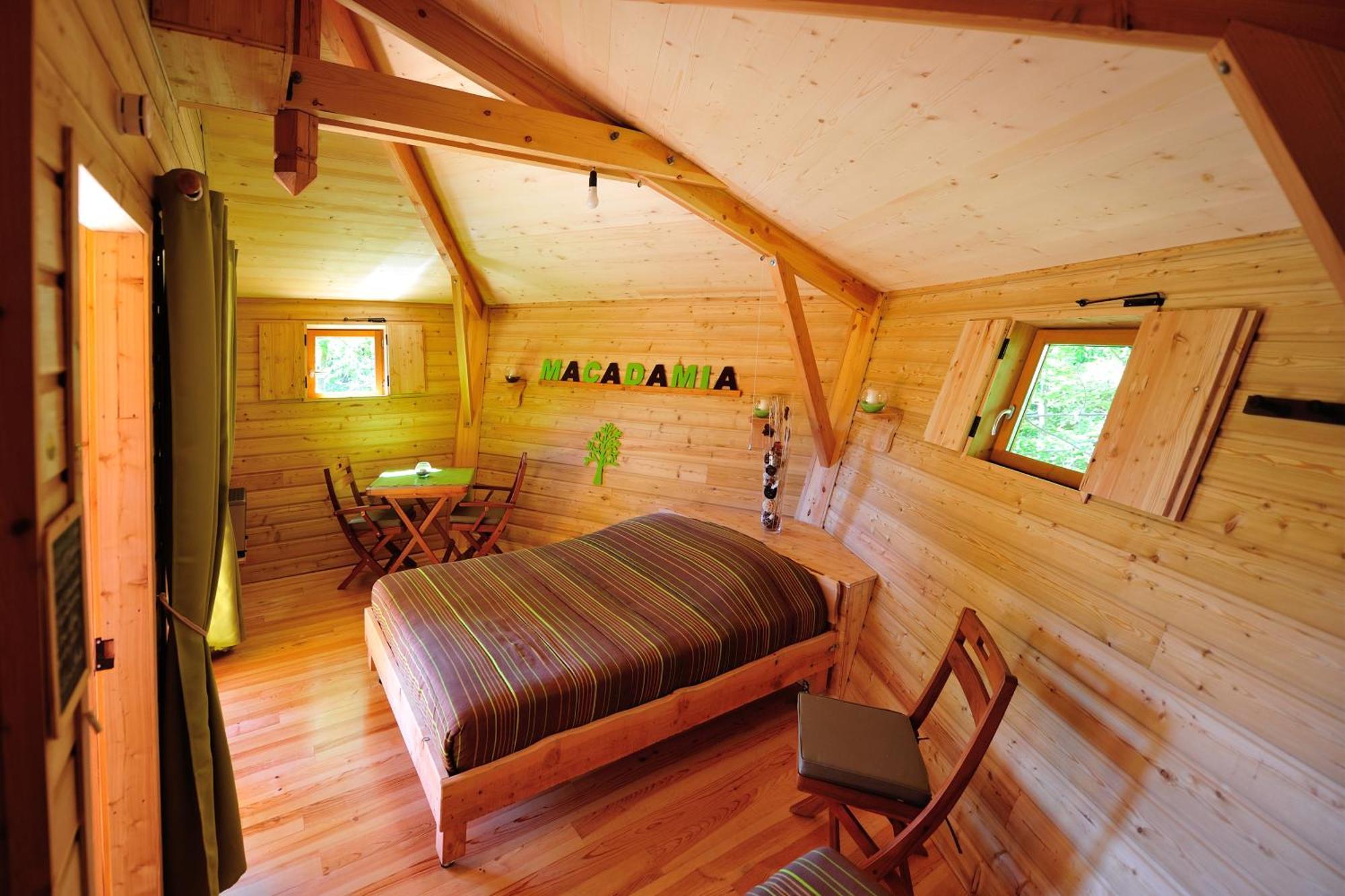 Les Cabanes De Fontfroide Saint-Antoine  ภายนอก รูปภาพ
